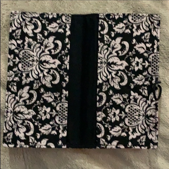 🥰 4/$25 - Cheque/Check Book Cover - Handmade - Picture 3 of 5